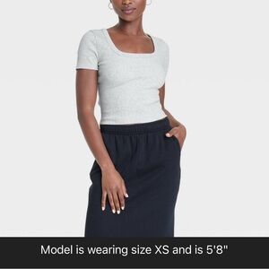 Universal Thread Woman’s Shrunken Short Sleeve Scoop Neck T-shirt